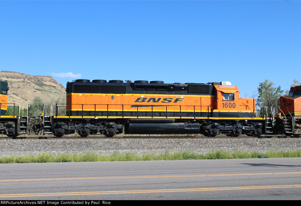 BNSF 1600